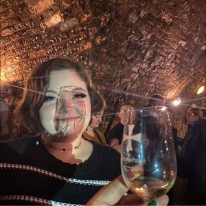 Meet your Posher, Kayla